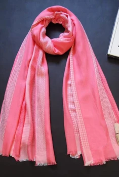 HuaJun 2-Butikken|| Efteråret og vinteren Tynd afsnit Tre linjer sammen High-end jacquard silke, cashmere sjal